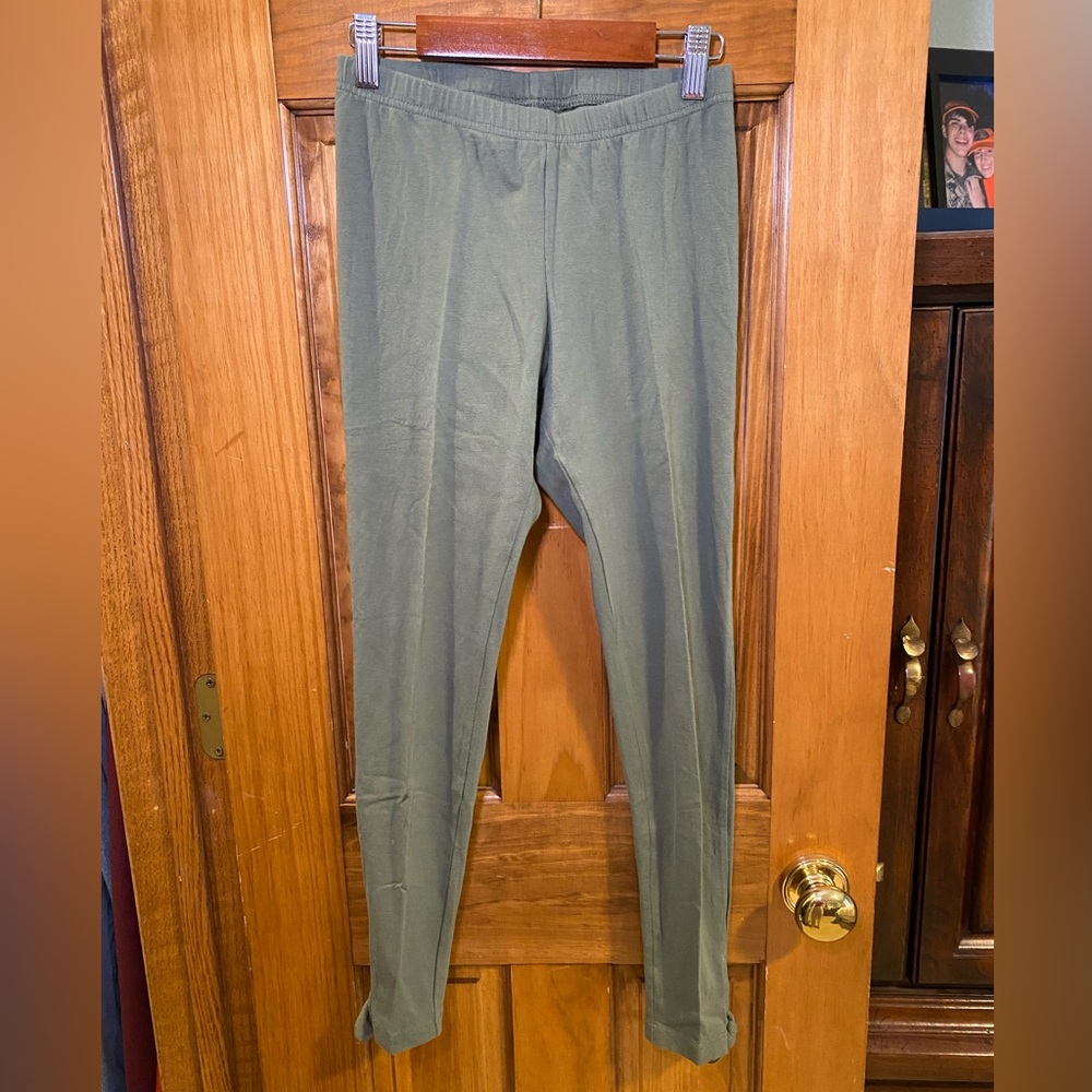 Women’s Olive Green Leggings